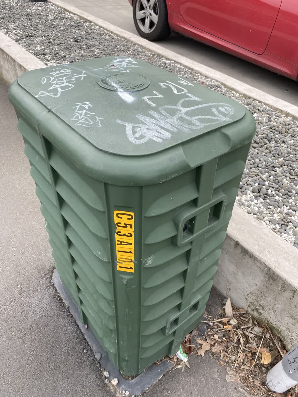 The photograph attached to this graffiti report