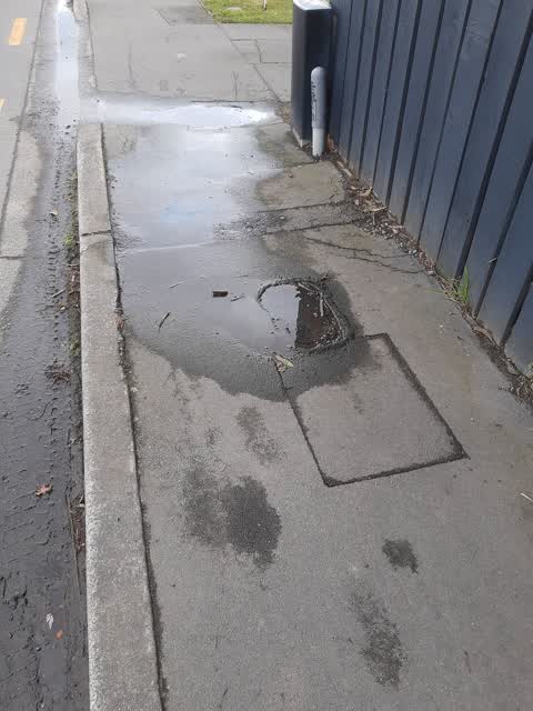 Water Leak, a report photo