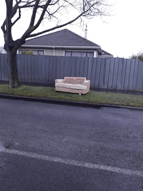 Rubbish/Recycling, a report photo