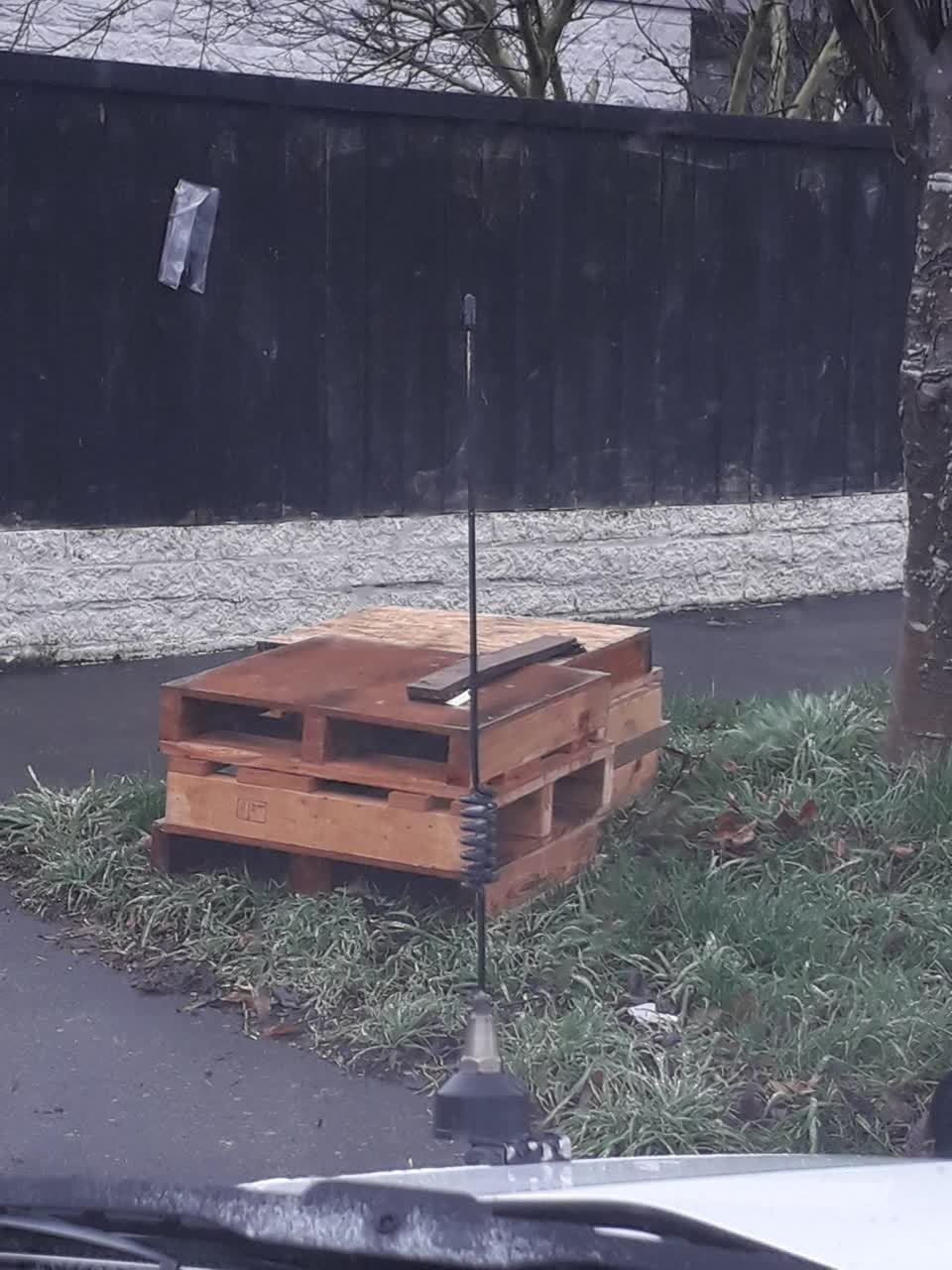 The photograph attached to this rubbish/recycling report