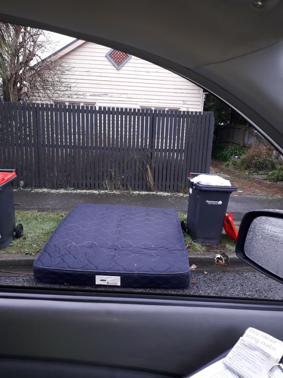 The photograph attached to this rubbish/recycling report