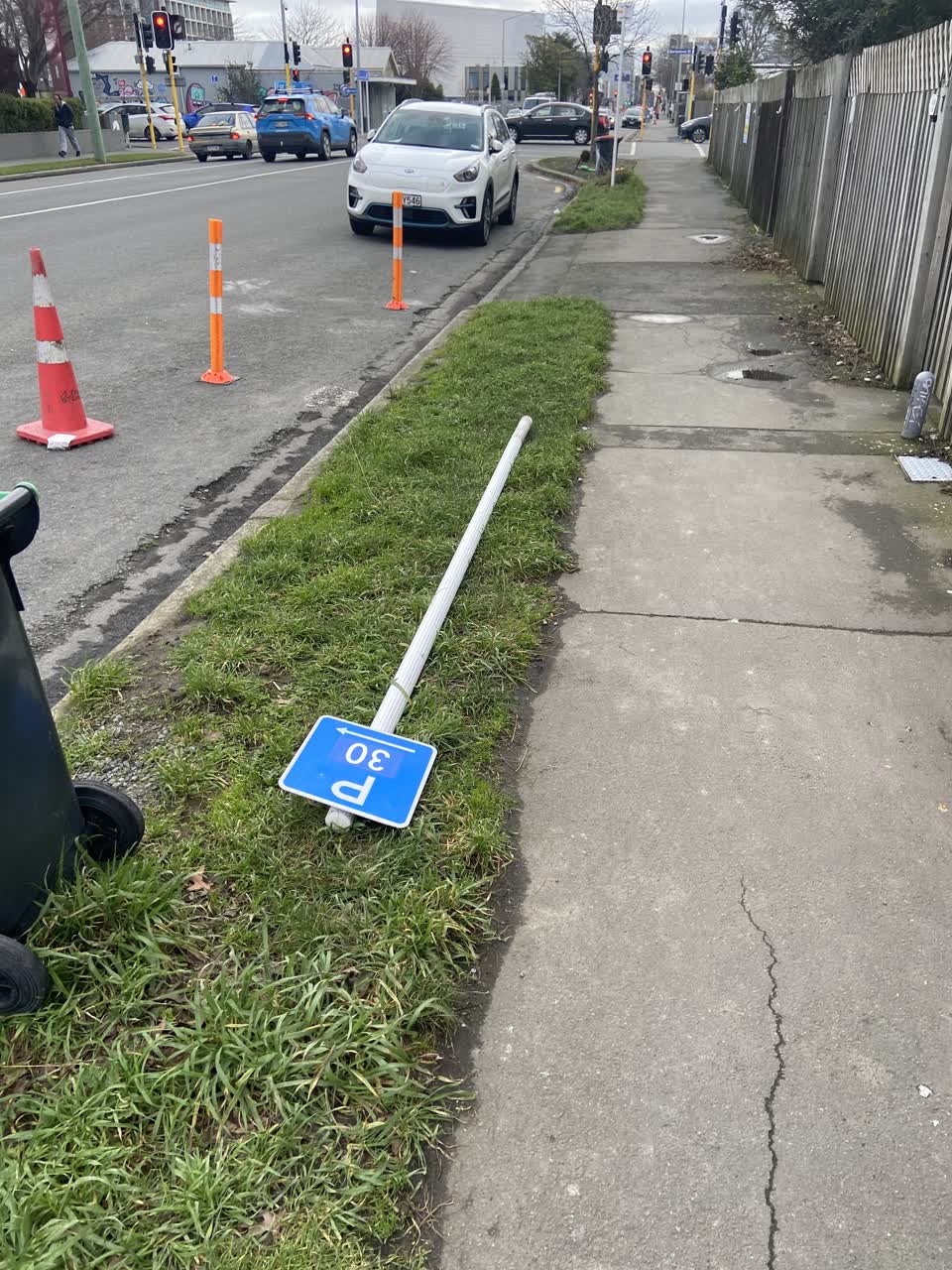The photograph attached to this roading/streets report