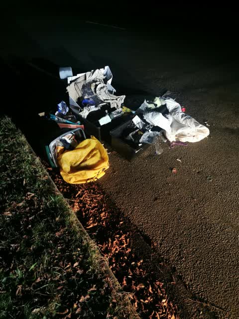 Rubbish/Recycling, a report photo