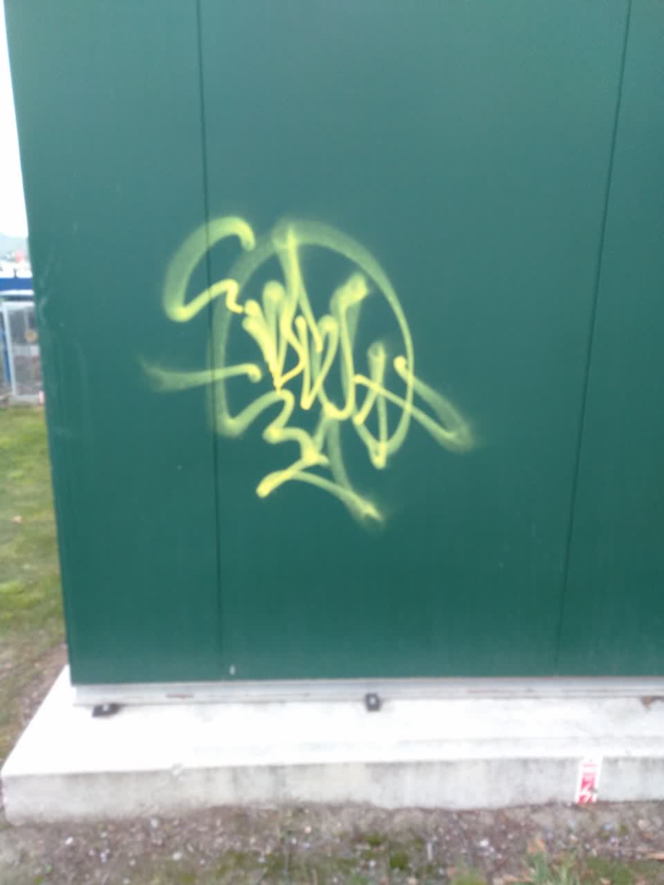 The photograph attached to this graffiti report