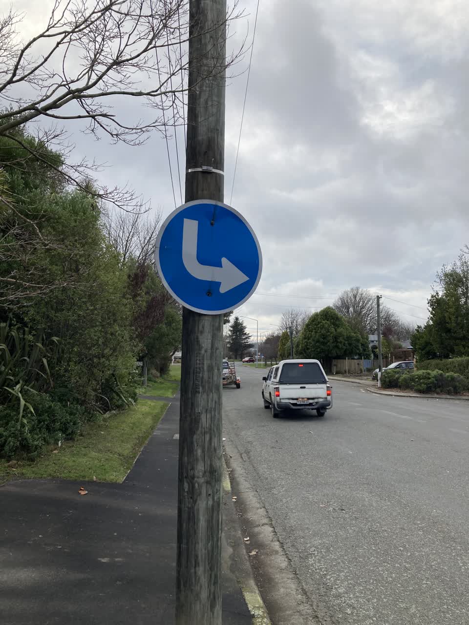 The photograph attached to this roading/streets report