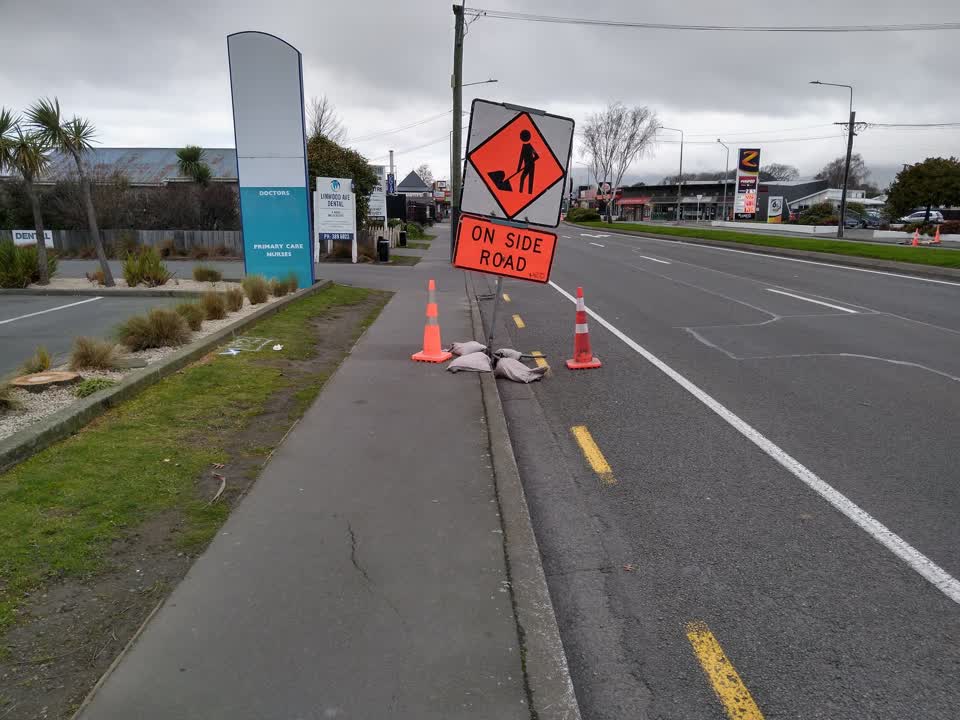 The photograph attached to this roading/streets report