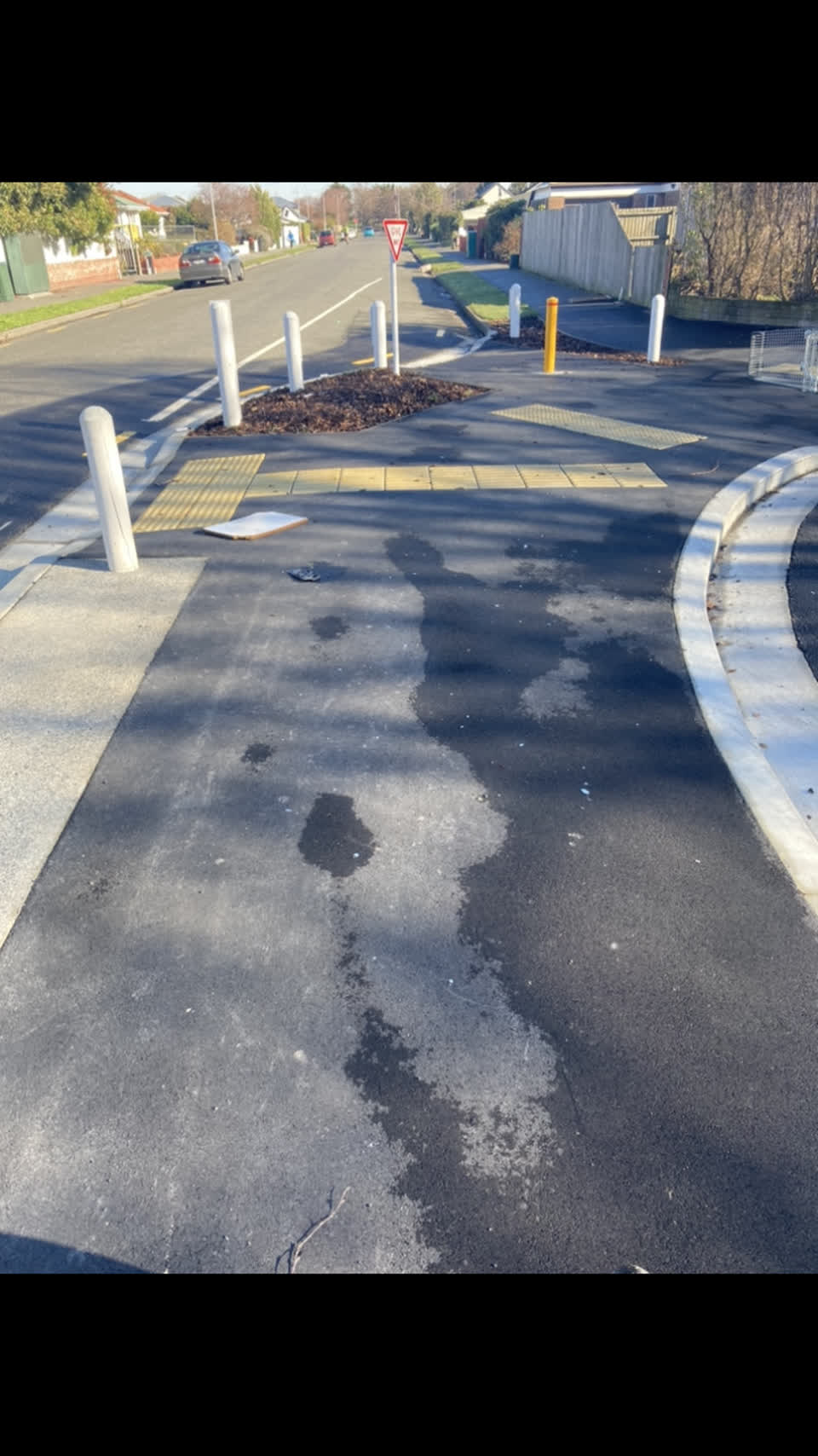 The photograph attached to this roading/streets report