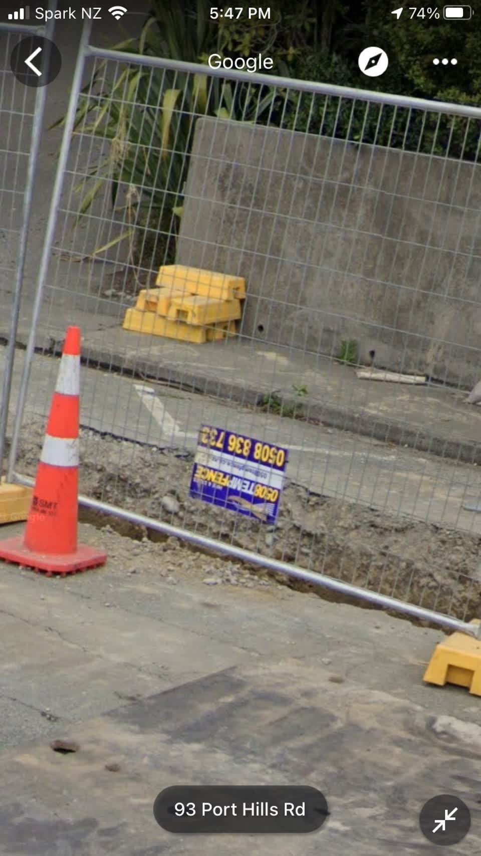 The photograph attached to this roading/streets report