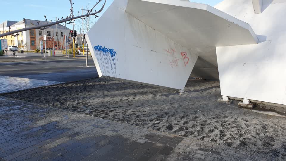 The photograph attached to this graffiti report