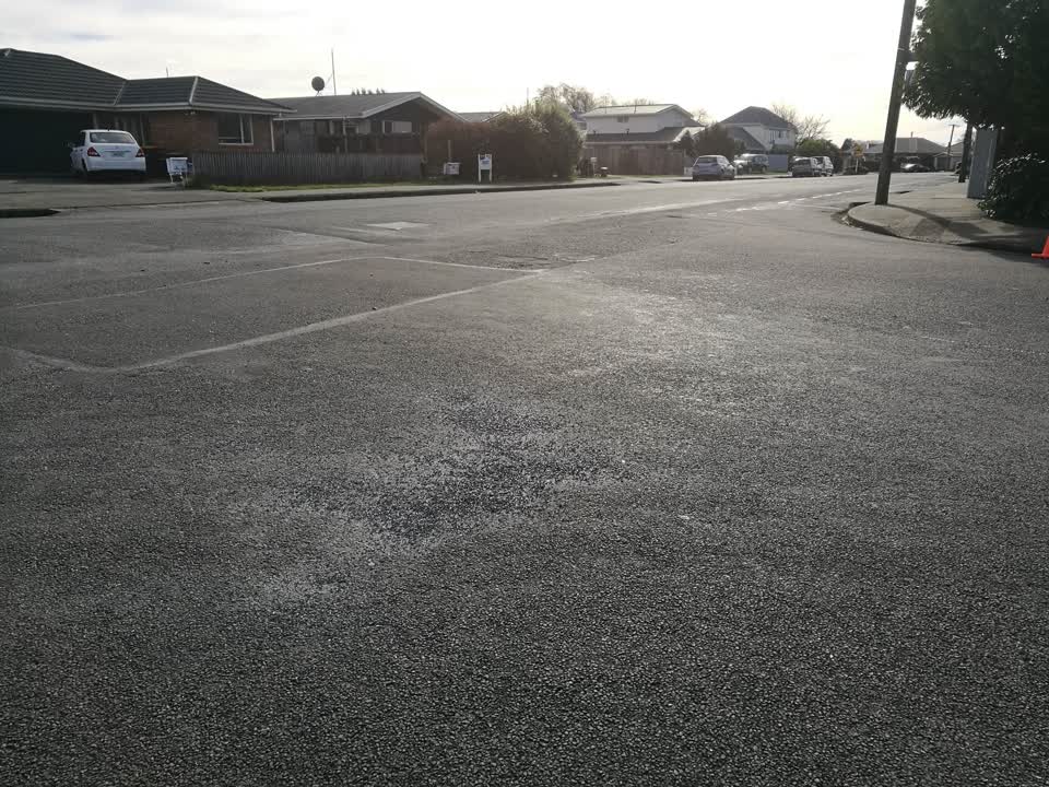 The photograph attached to this roading/streets report