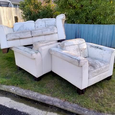 Rubbish/Recycling, a report photo