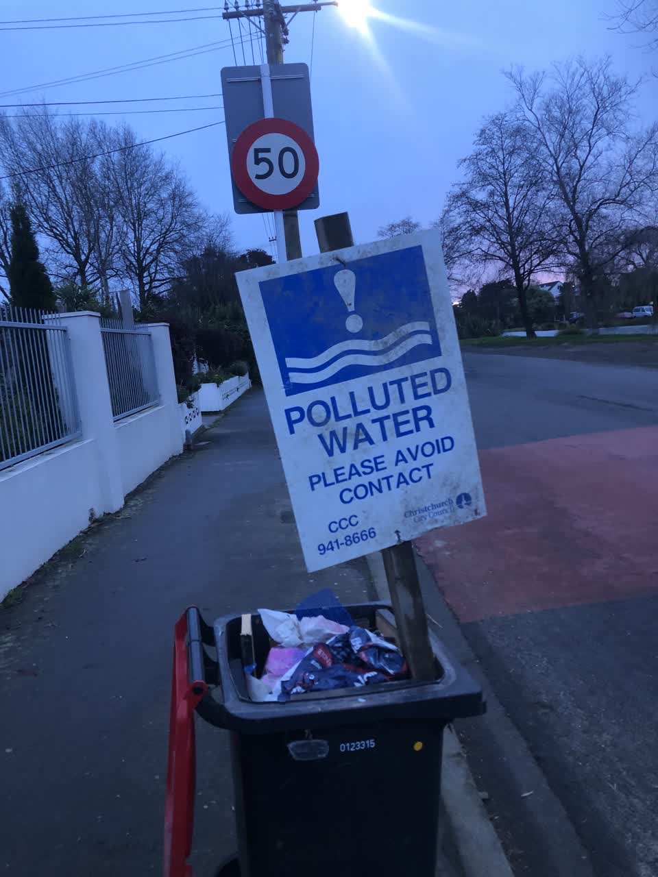 The photograph attached to this rubbish/recycling report