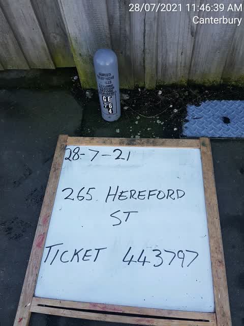 Graffiti, a report photo