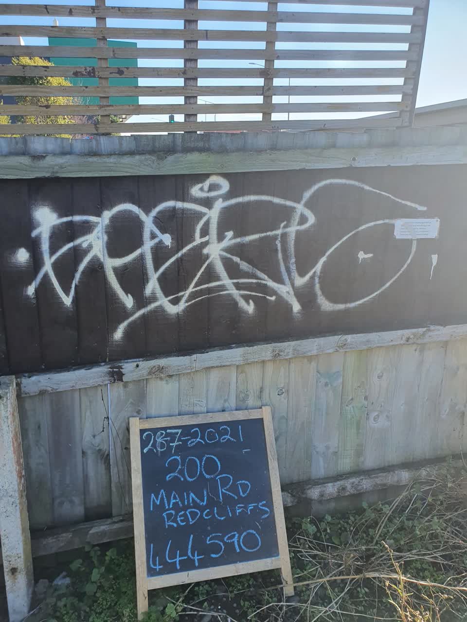 The photograph attached to this graffiti report