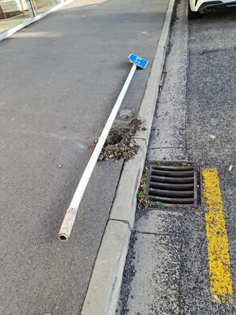 Roading/Streets, a report photo
