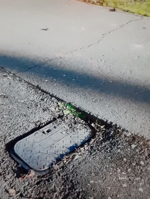 Roading/Streets, a report photo