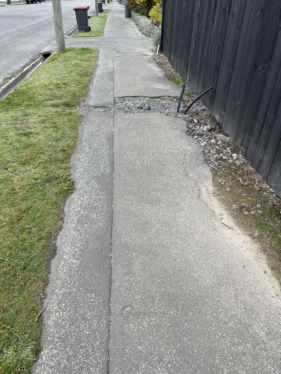 The photograph attached to this roading/streets report