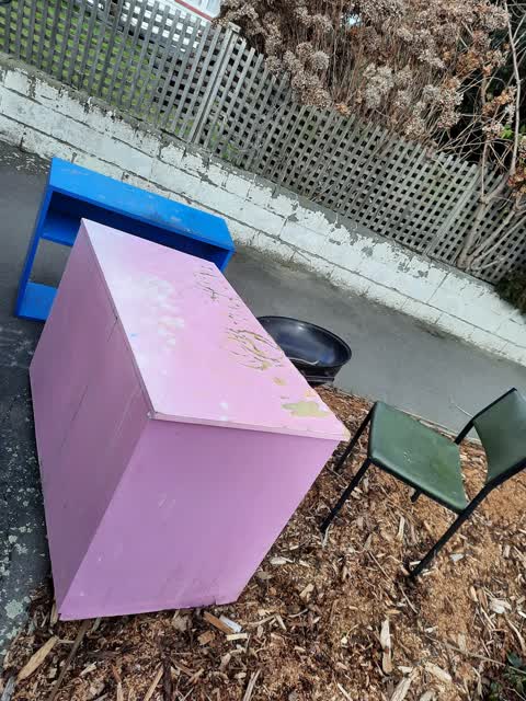 Rubbish/Recycling, a report photo