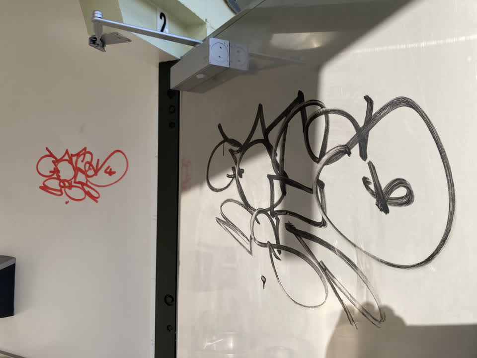 The photograph attached to this graffiti report