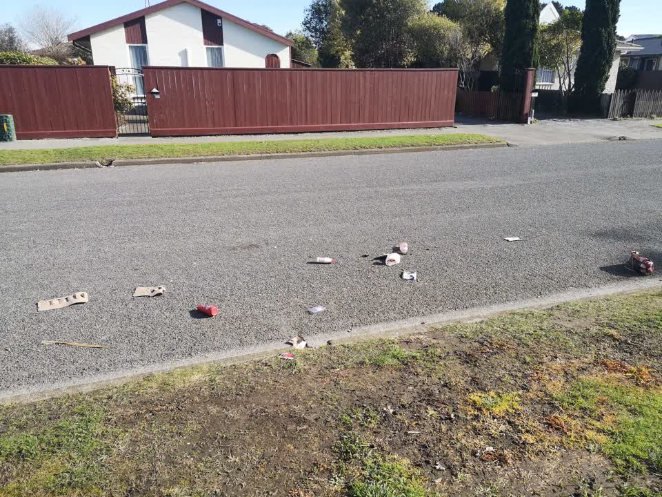 The photograph attached to this rubbish/recycling report