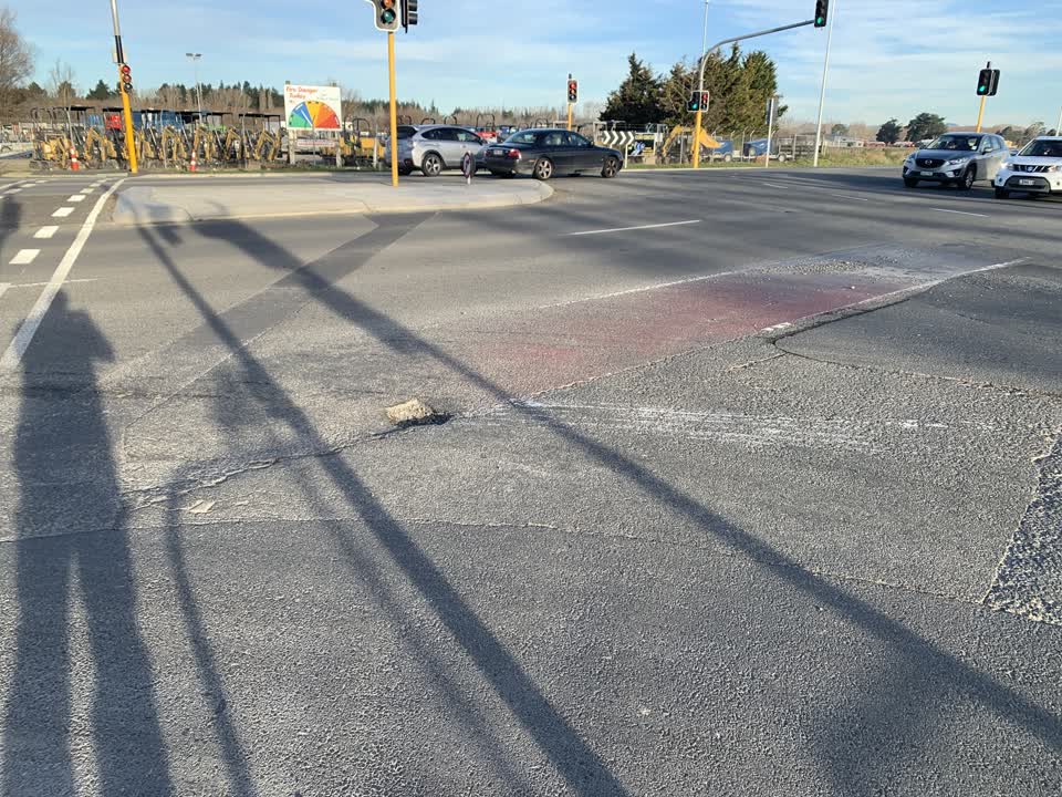The photograph attached to this roading/streets report