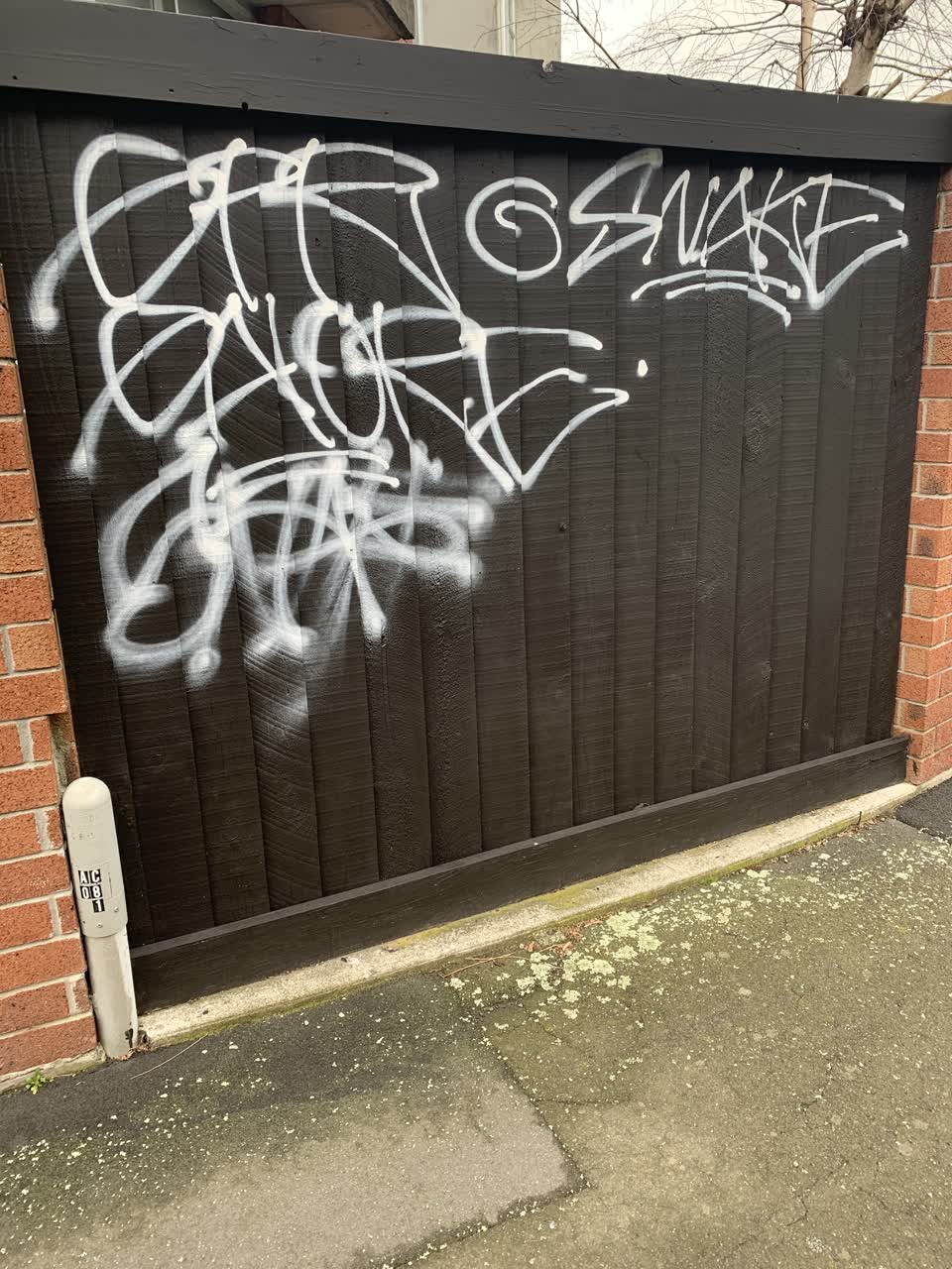 The photograph attached to this graffiti report