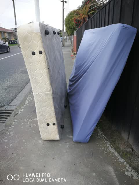 Rubbish/Recycling, a report photo