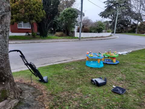Rubbish/Recycling, a report photo