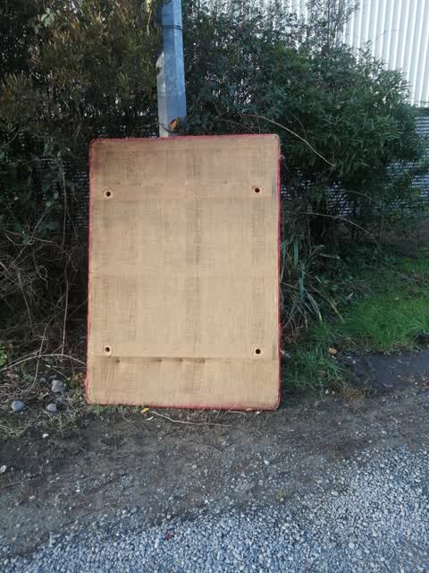 Rubbish/Recycling, a report photo