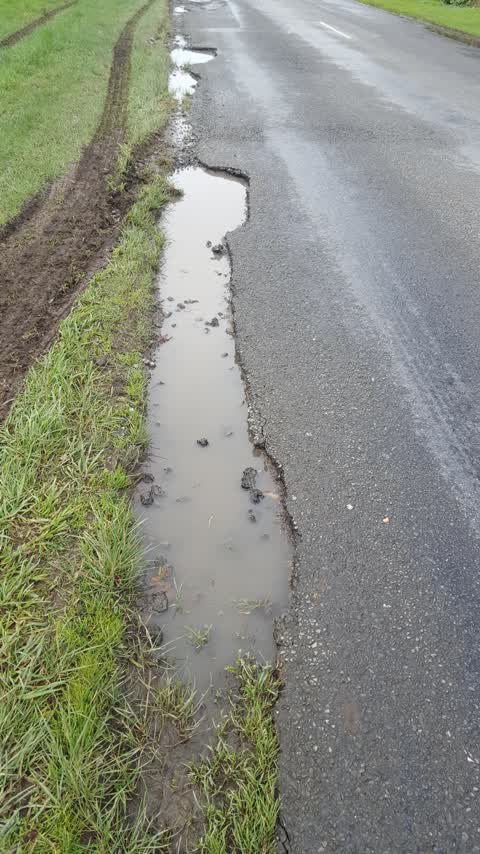 Roading/Streets, a report photo
