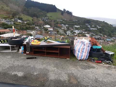 Rubbish/Recycling, a report photo