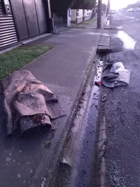 Rubbish/Recycling, a report photo