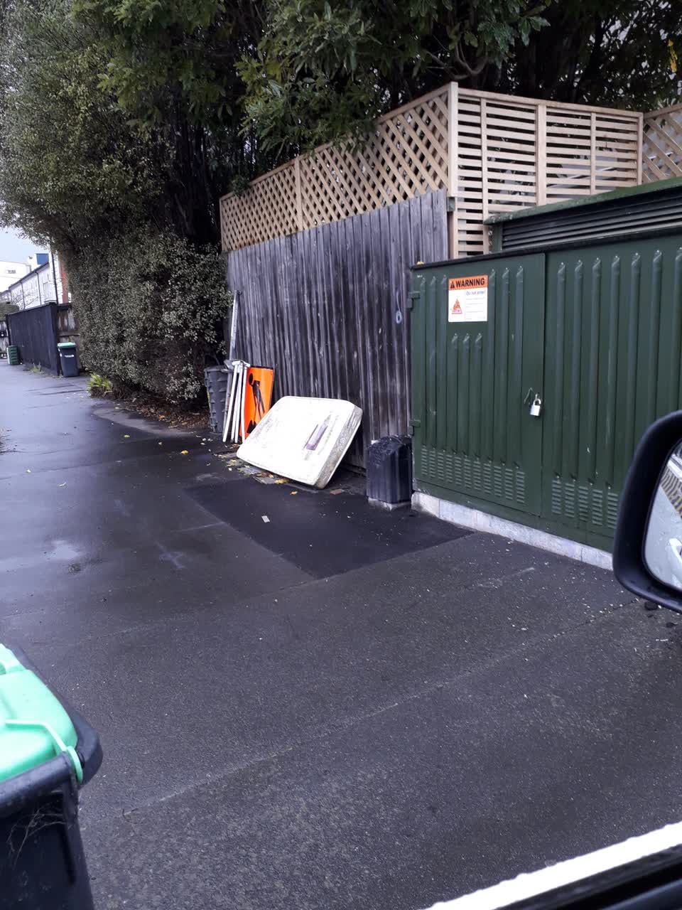 The photograph attached to this rubbish/recycling report