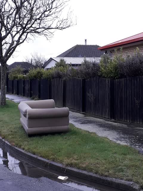 Rubbish/Recycling, a report photo
