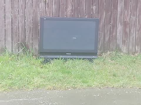 Rubbish/Recycling, a report photo