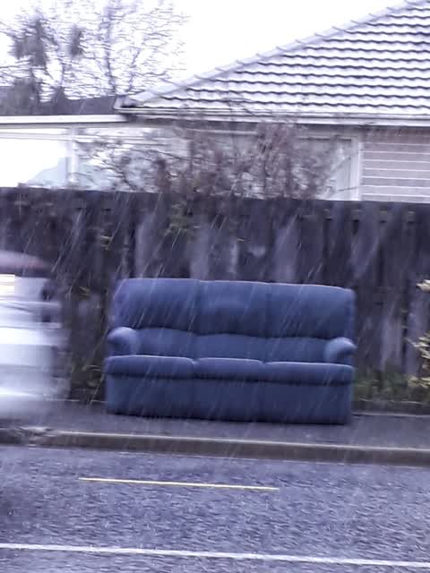 Rubbish/Recycling, a report photo