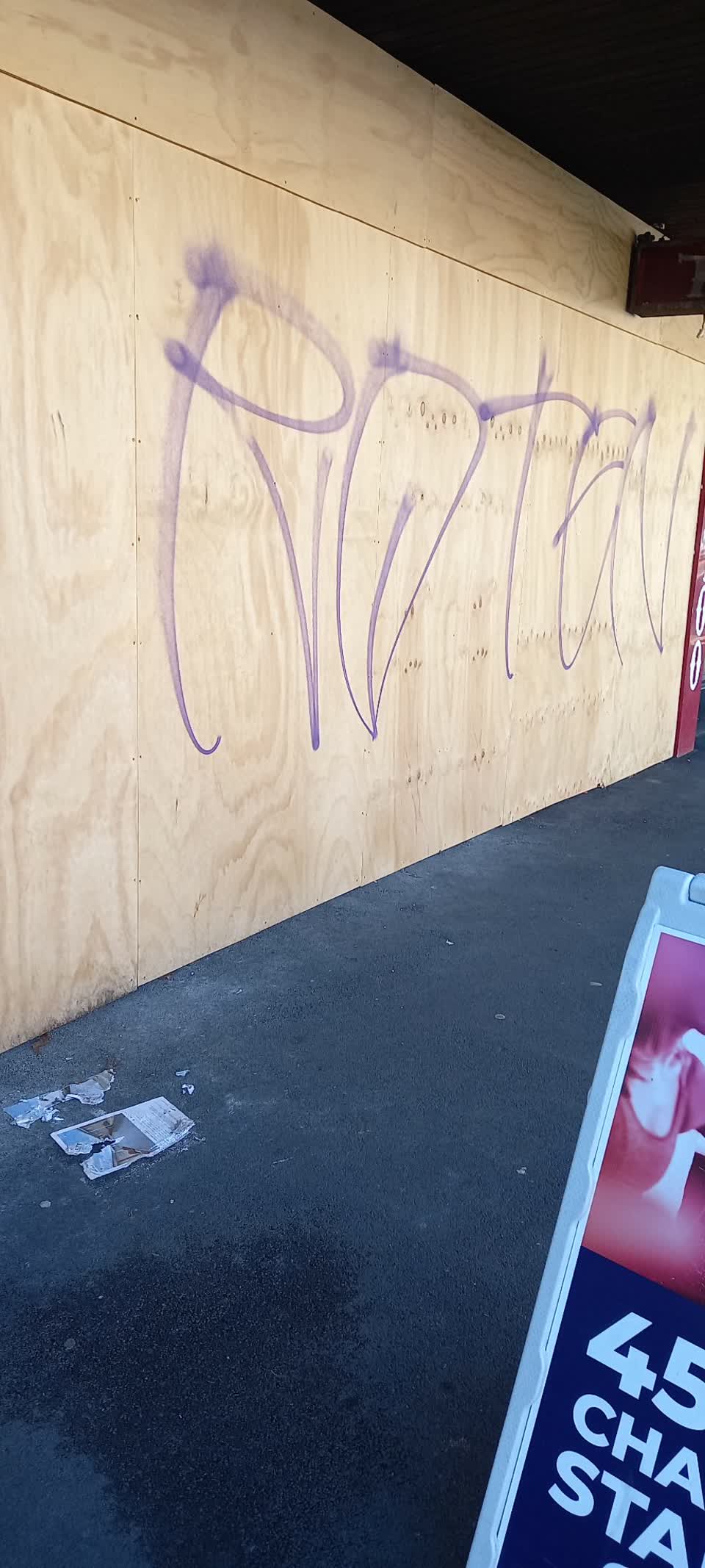 The photograph attached to this graffiti report