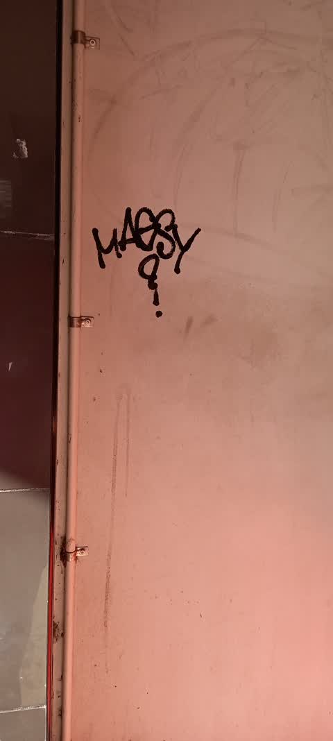 Graffiti, a report photo