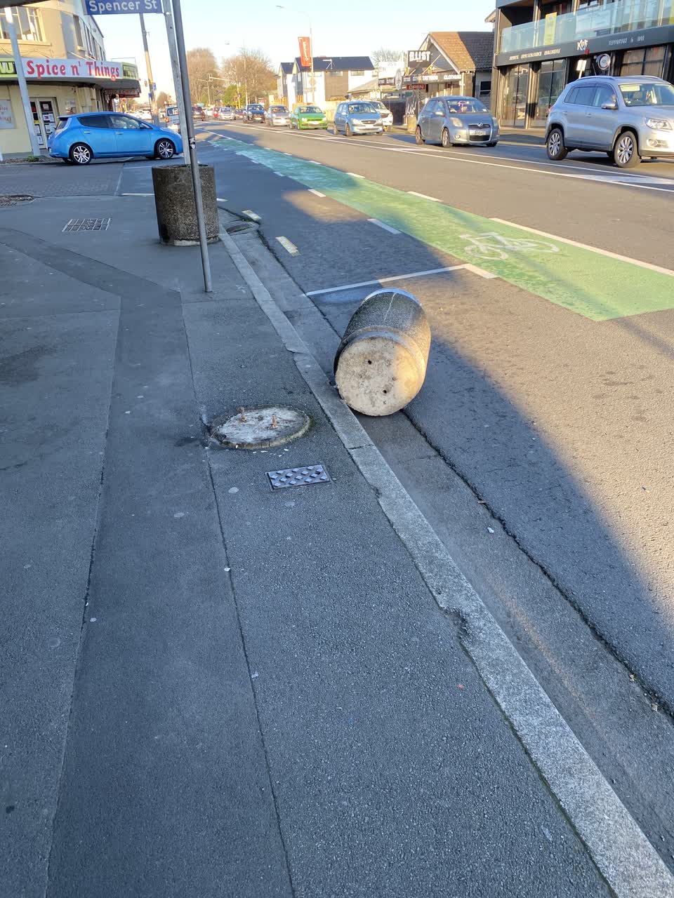 The photograph attached to this roading/streets report