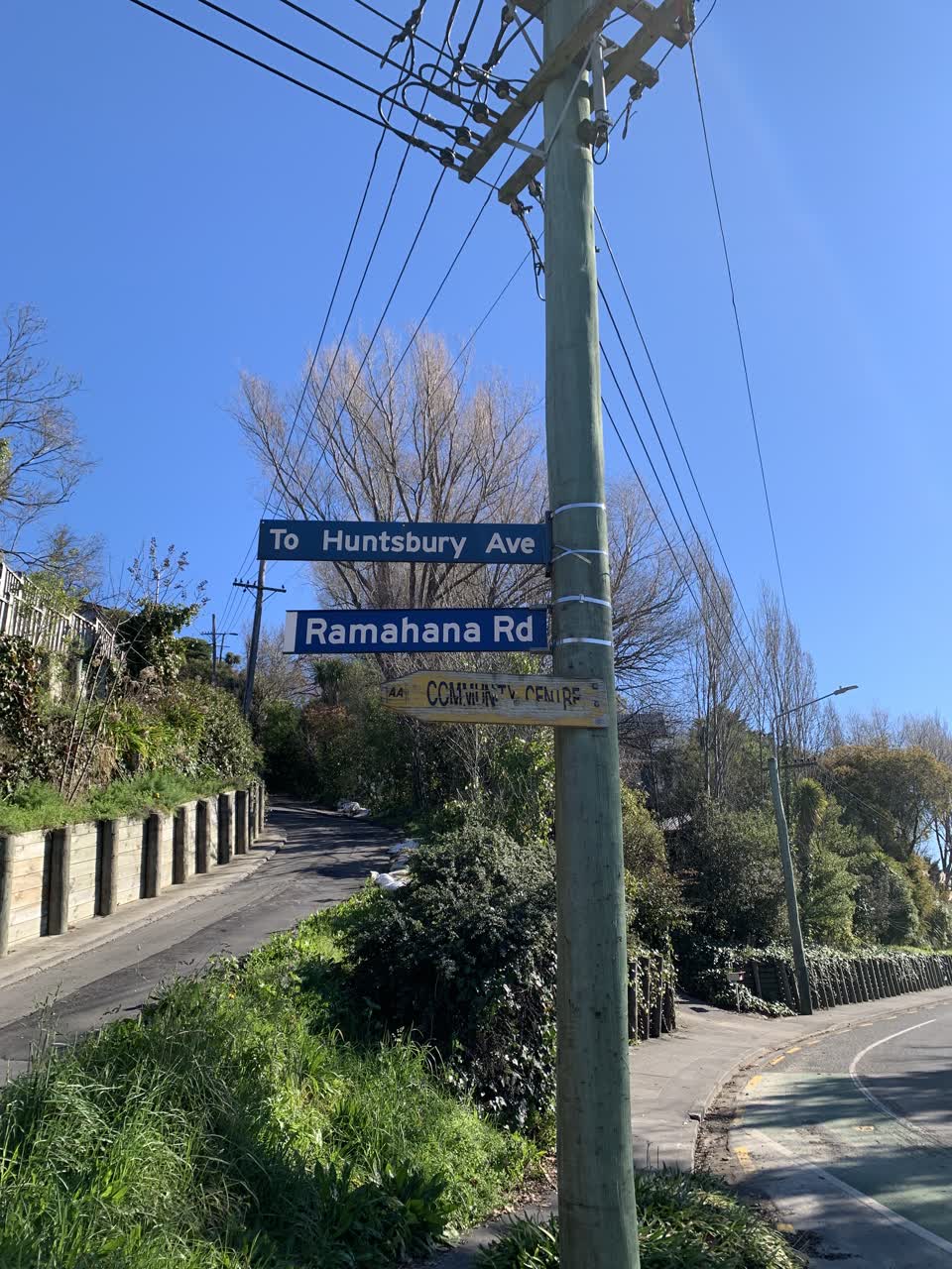 The photograph attached to this roading/streets report