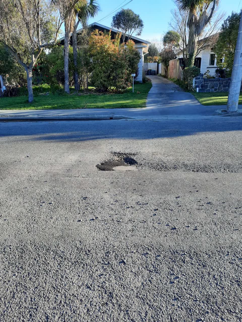 The photograph attached to this roading/streets report