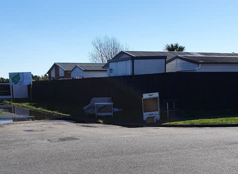 Rubbish/Recycling, a report photo