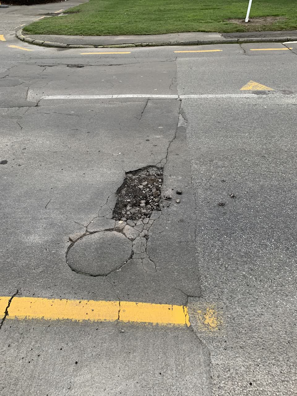 The photograph attached to this roading/streets report