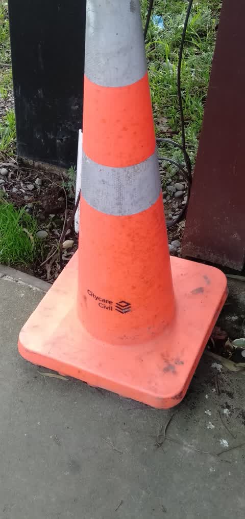 Roading/Streets, a report photo