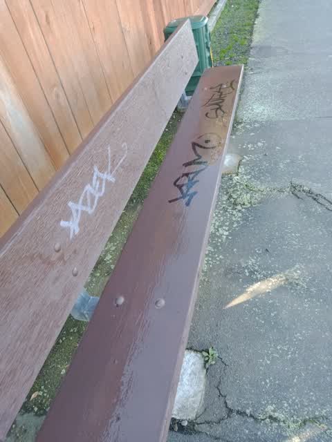 Graffiti, a report photo