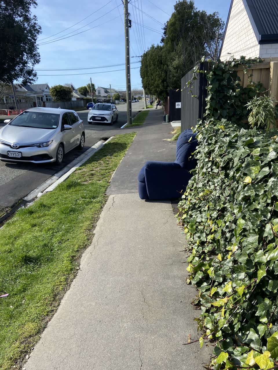 The photograph attached to this rubbish/recycling report