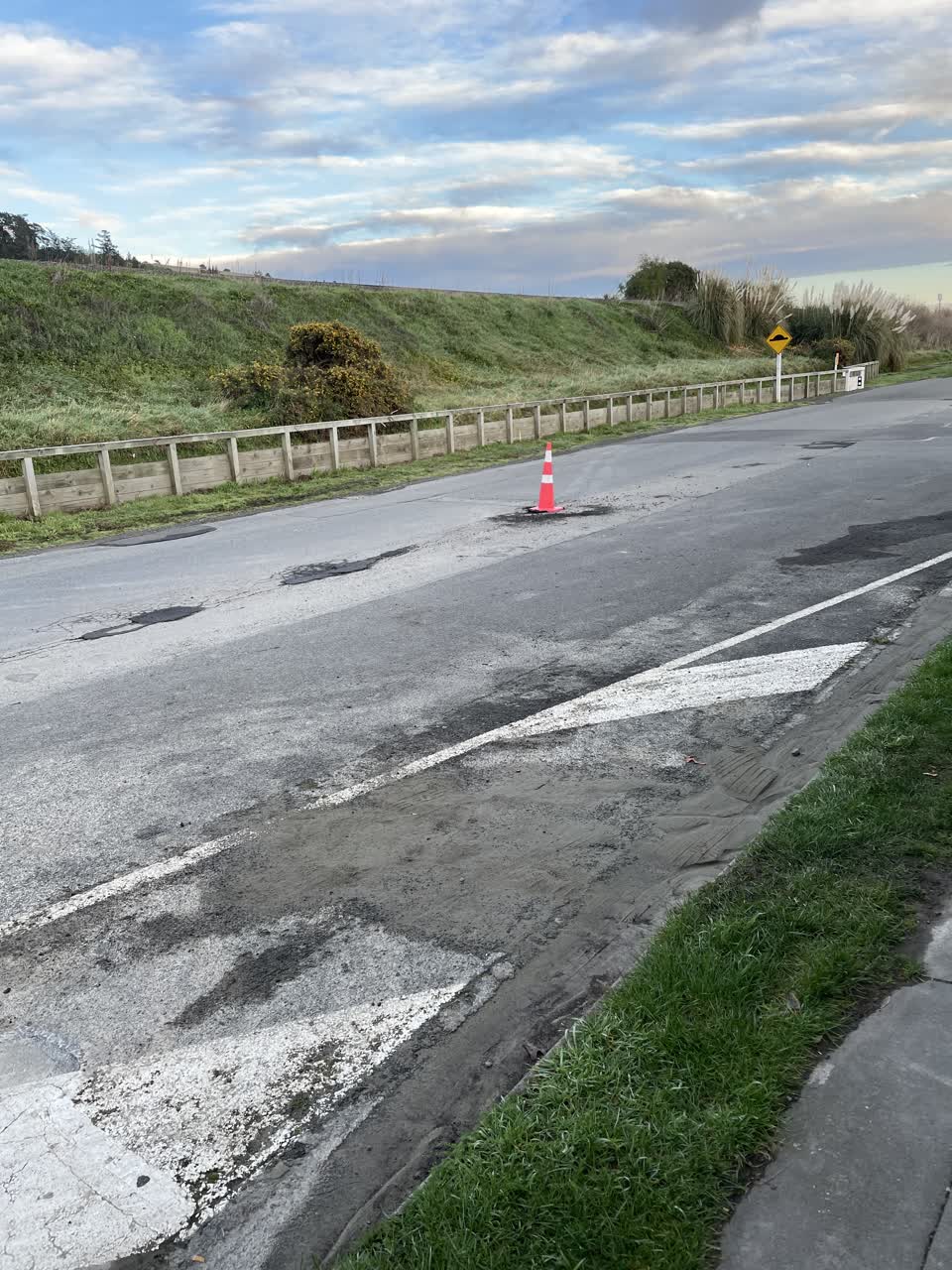 The photograph attached to this roading/streets report