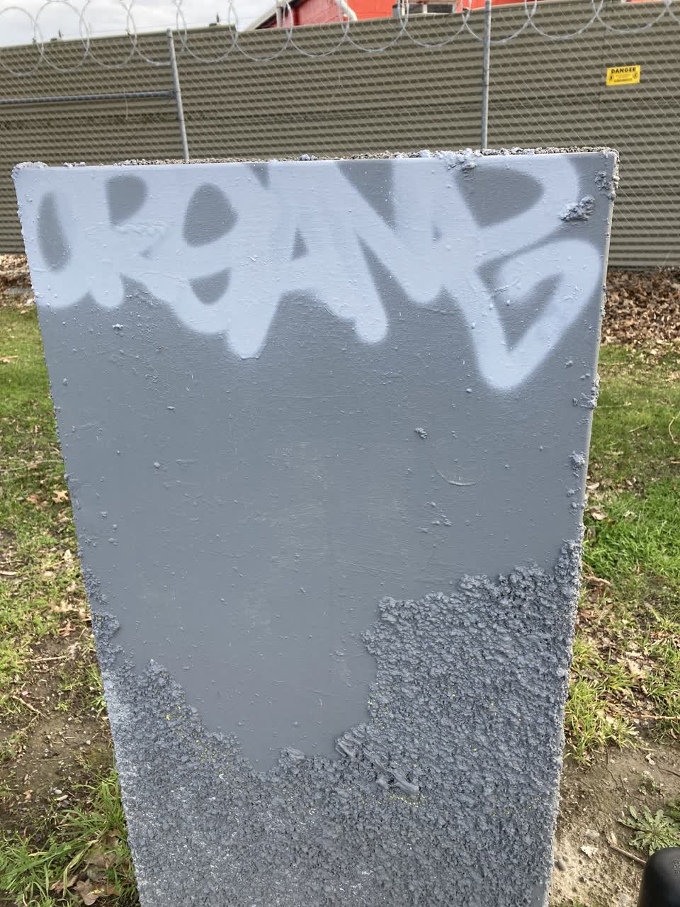 The photograph attached to this graffiti report