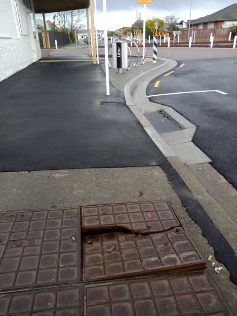 Roading/Streets, a report photo