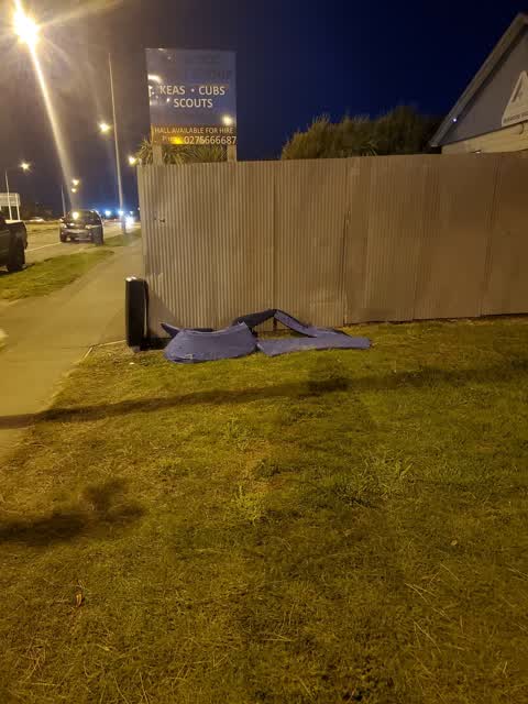 Rubbish/Recycling, a report photo